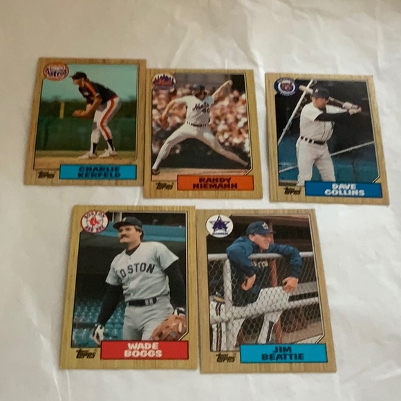 Bundle of Baseball Cards Lot 52** - Picture 5 of 6